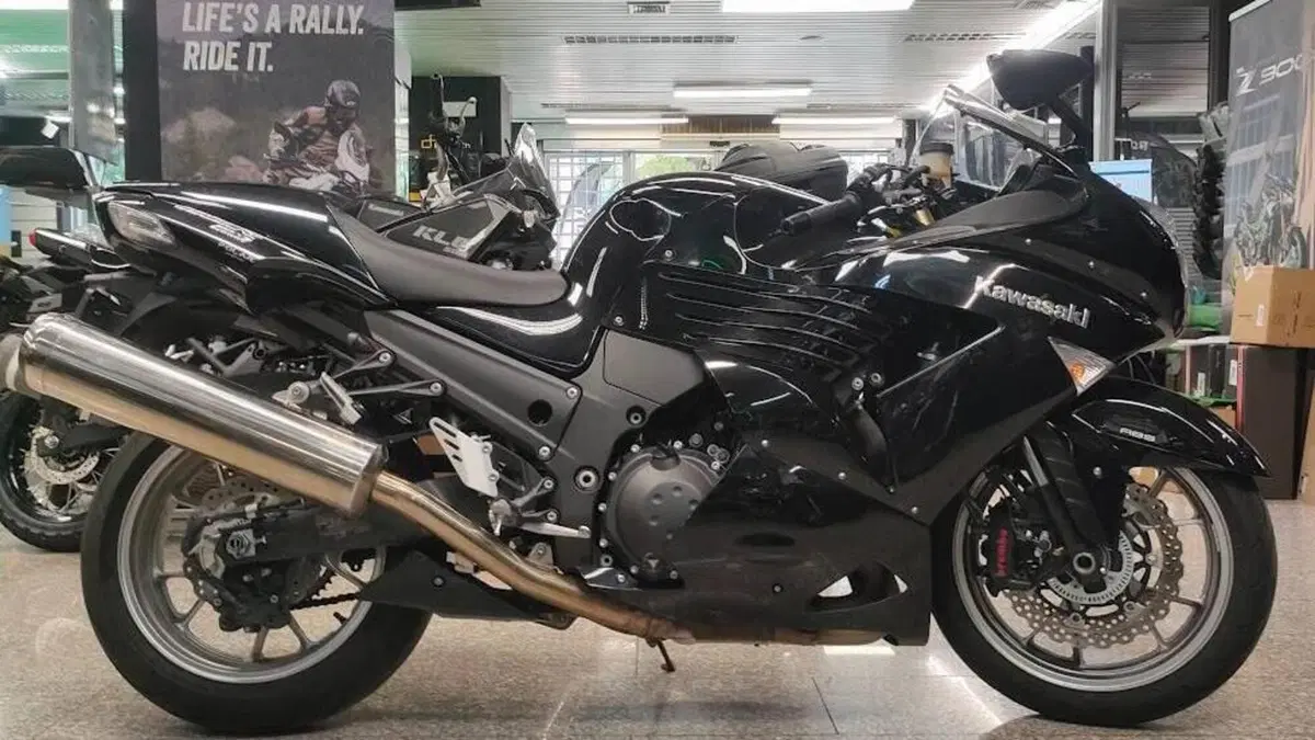 Kawasaki ZZR 1400 (2006 - 11)  (5)