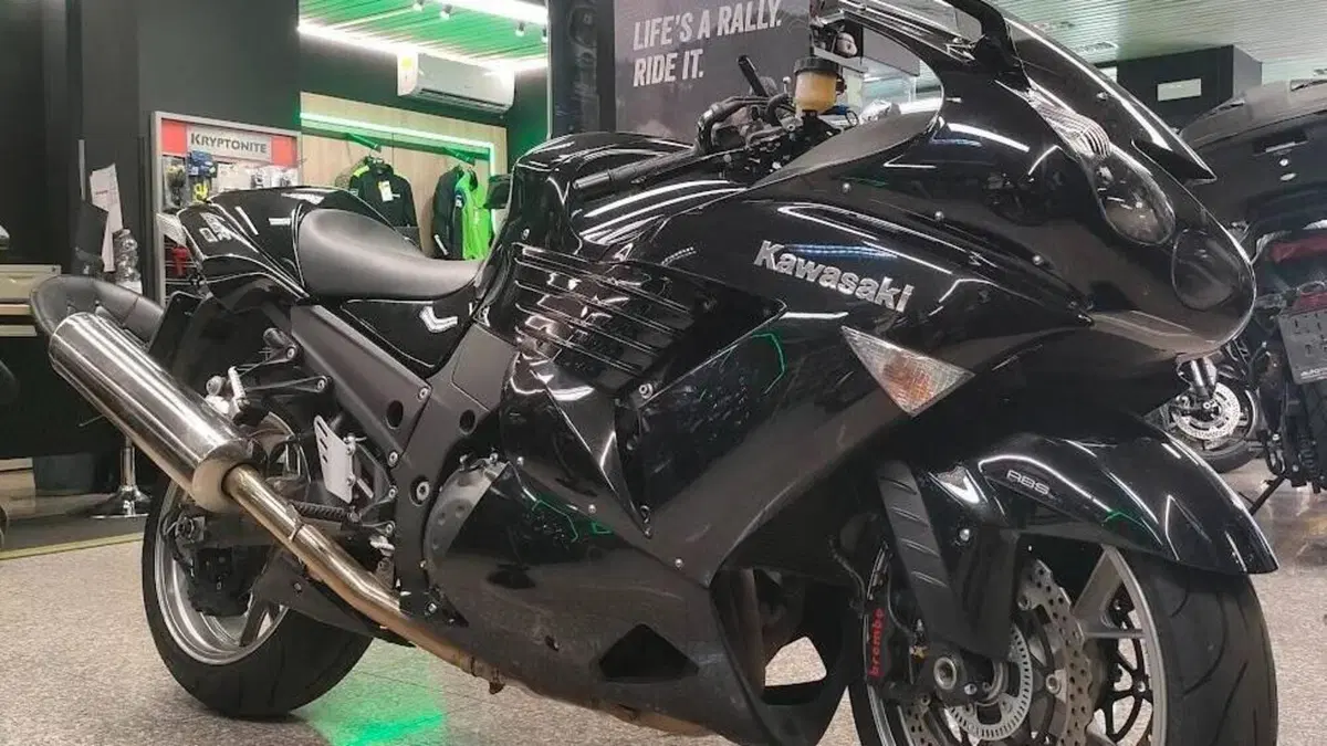 Kawasaki ZZR 1400 (2006 - 11)  (6)