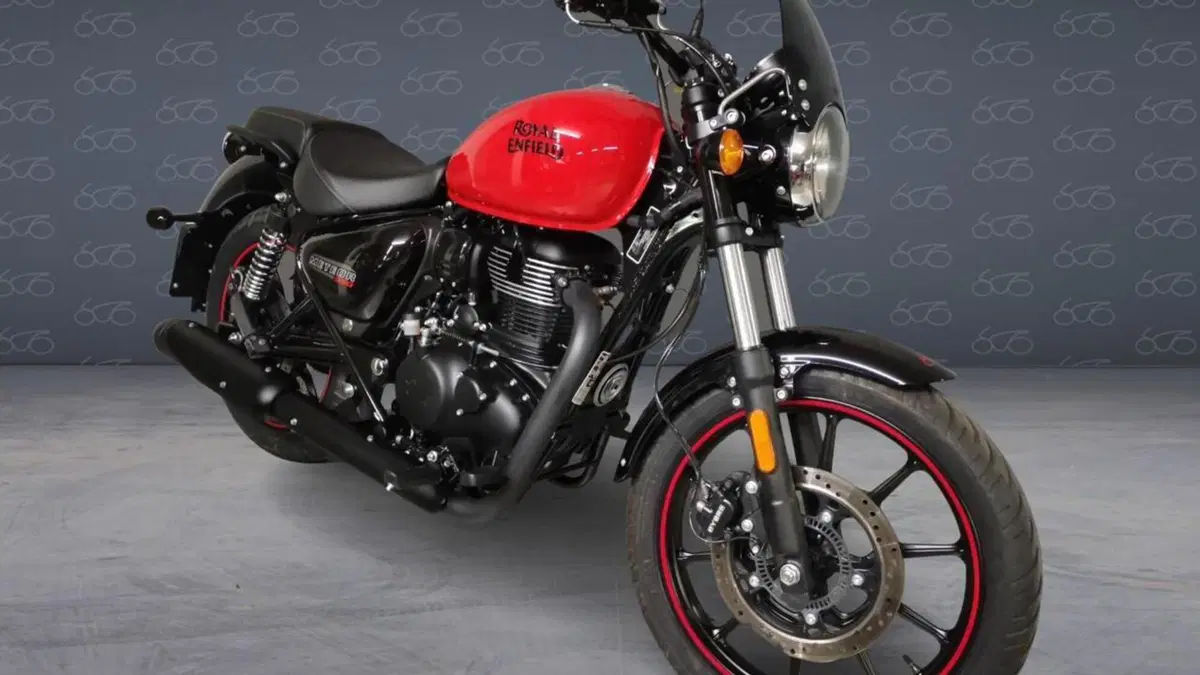 Royal Enfield Meteor 350 (2021 - 26)  (2)