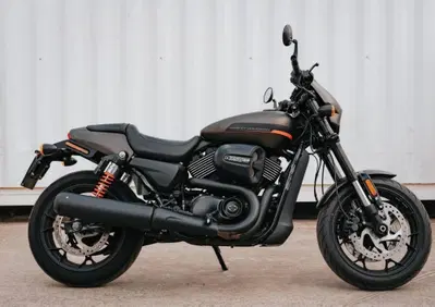 Harley-Davidson 883 Iron (2017 - 20) - XL 883N - Annuncio 10084404