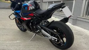 Bmw M 1000 RR (2025 - 27)  (5)