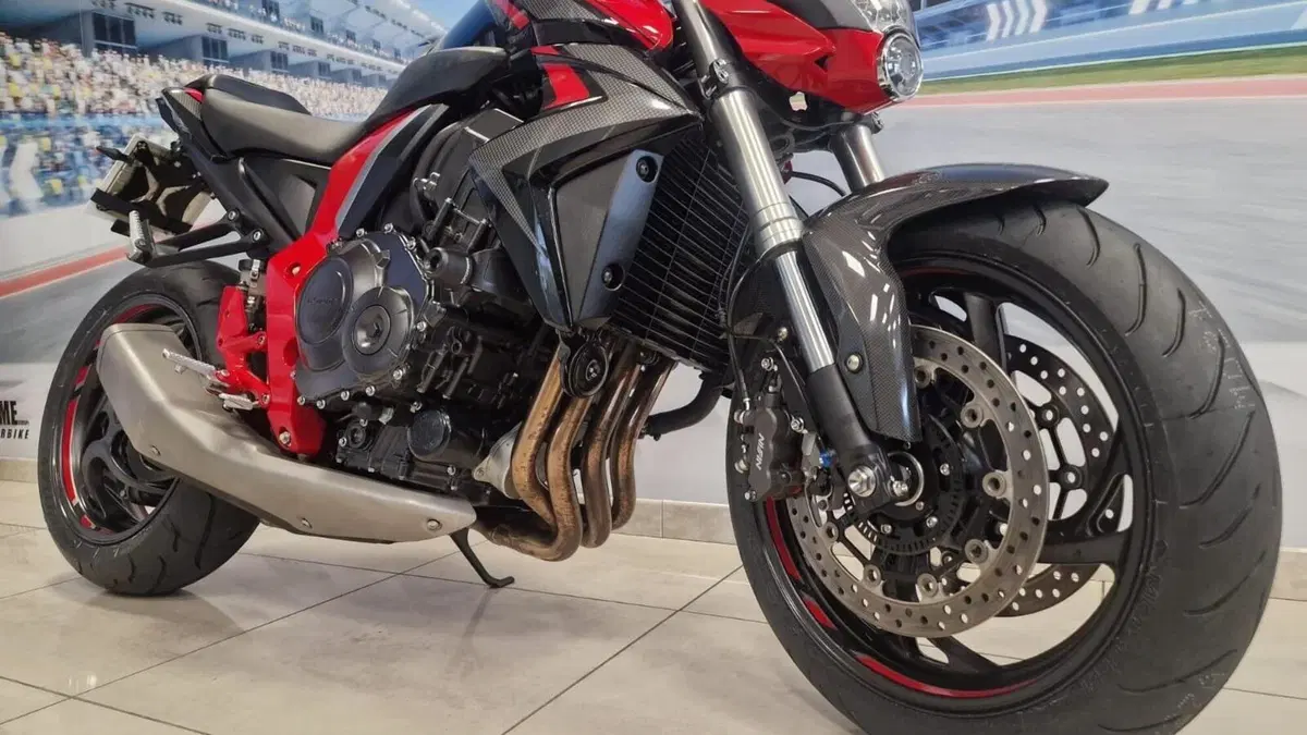 Honda CB 1000 R ABS (2011 - 17)  (2)