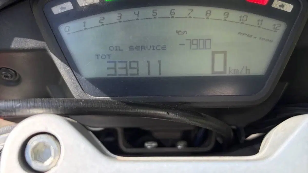 Ducati Hyperstrada 821 (2013 - 15)  (6)