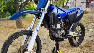Yamaha YZ 250 F (2005)  (3)
