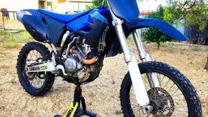 Yamaha YZ 250 F (2005)  (6)