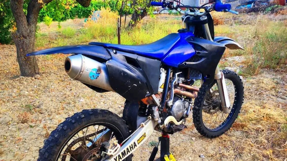 Yamaha YZ 250 F (2005)  (7)