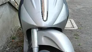 Piaggio Beverly 500  (2)