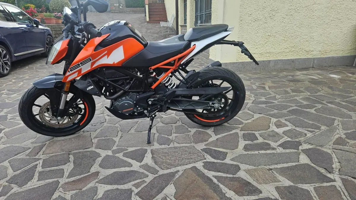 KTM 125 Duke ABS (2017 - 20)  (2)