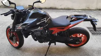 KTM 890 Duke GP (2022 - 23) usata