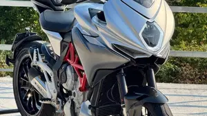 MV Agusta Turismo Veloce 800 (2014 - 16)  (11)