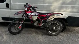 GASGAS EC 250 F (2022)  (2)