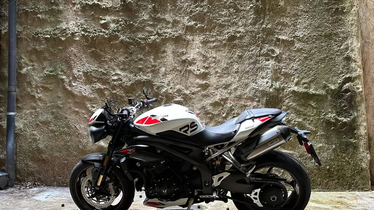 Triumph Speed Triple 1050 RS (2018 - 20) 