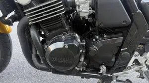 Yamaha FZ 600  (9)