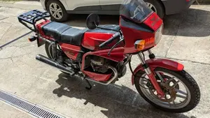 Moto Guzzi   (2)
