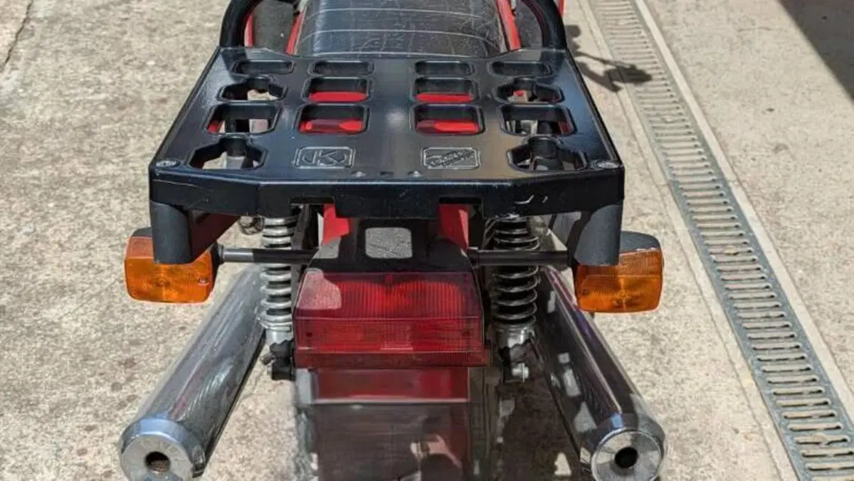 Moto Guzzi   (9)