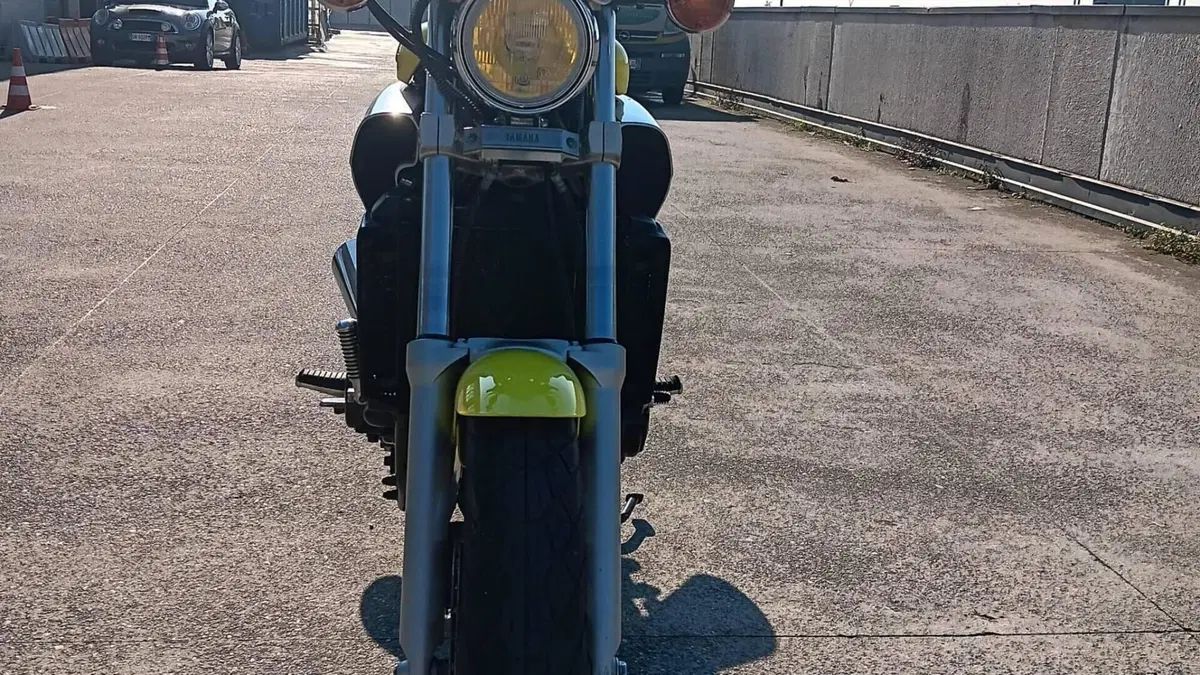 Yamaha V-Max 1200  (3)