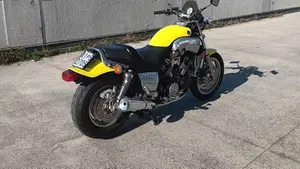 Yamaha V-Max 1200  (6)