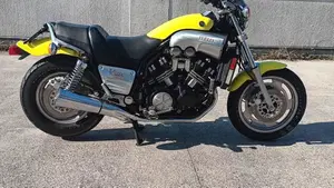 Yamaha V-Max 1200  (7)