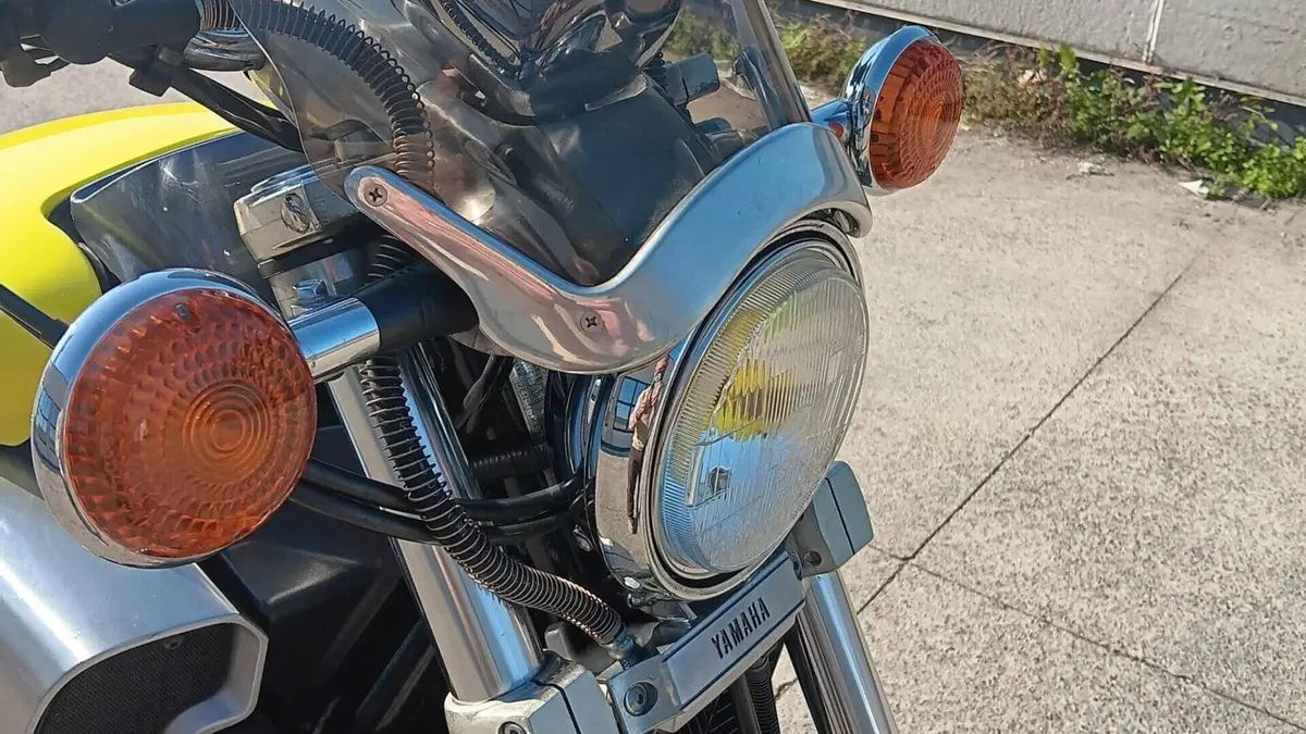 Yamaha V-Max 1200  (8)