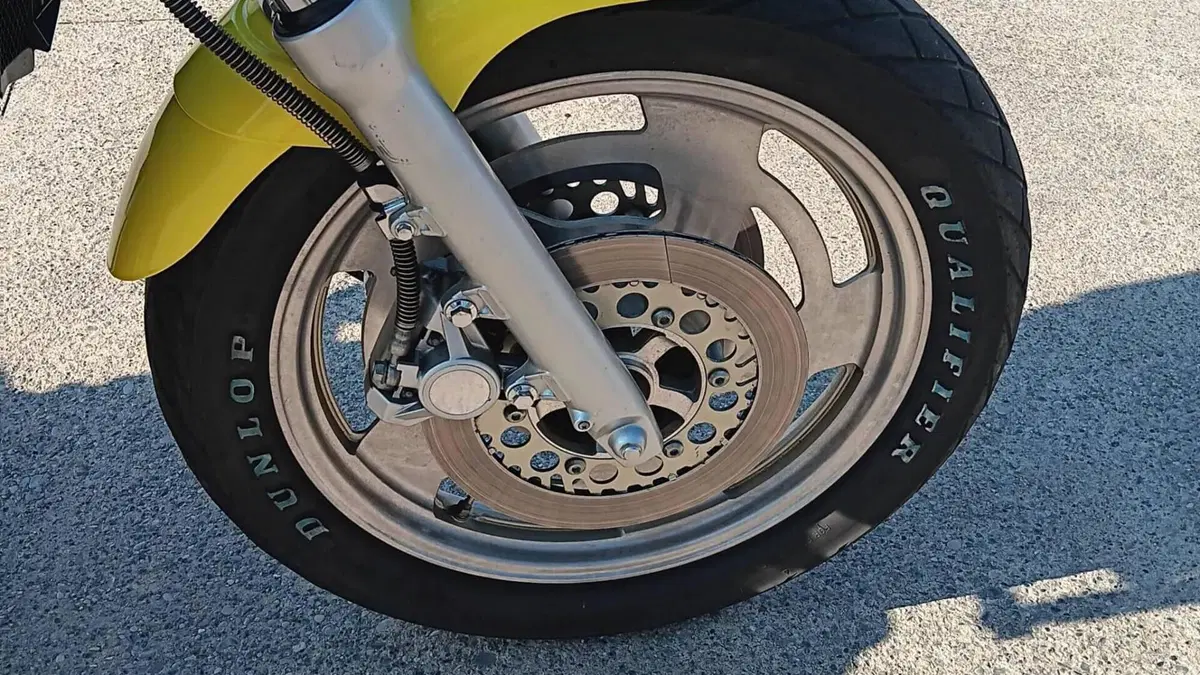 Yamaha V-Max 1200  (13)