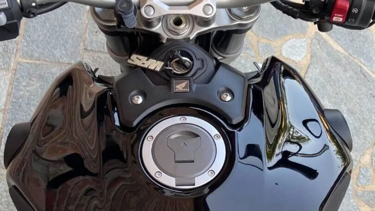 Honda CB 1000 R + Neo Sport Cafè (2019 - 20)  (10)