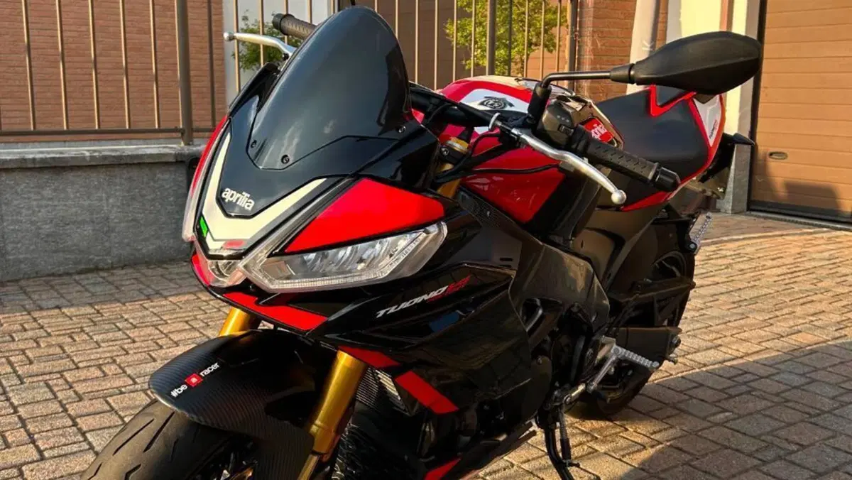 Aprilia Tuono V4 Factory SE-09 SBK (2024)  (3)