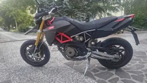 Aprilia Dorsoduro 750 Factory (2010 - 13) 