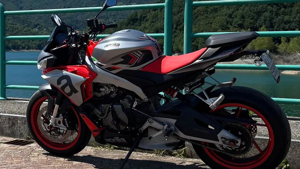Aprilia Tuono 660 (2021 - 25)  (2)