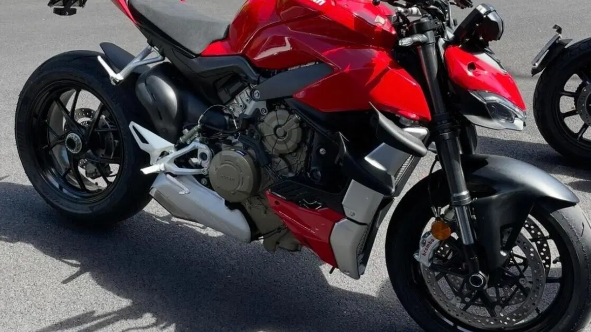 Ducati Streetfighter V4 1100 (2021 - 22)  (5)