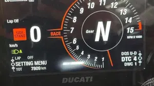 Ducati Streetfighter V4 1100 (2021 - 22)  (9)