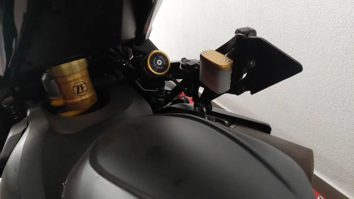 MV Agusta Turismo Veloce 800 (2020)  (7)