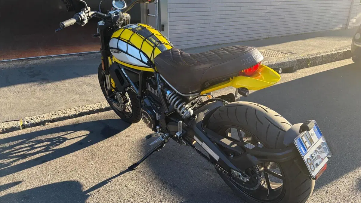 Ducati Scrambler 800 Icon (2021 - 22)  (2)