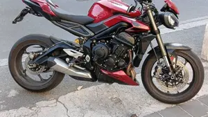 Triumph Street Triple 765 RS (2023 - 26)  (4)