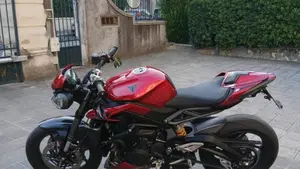 Triumph Street Triple 765 RS (2023 - 26)  (3)