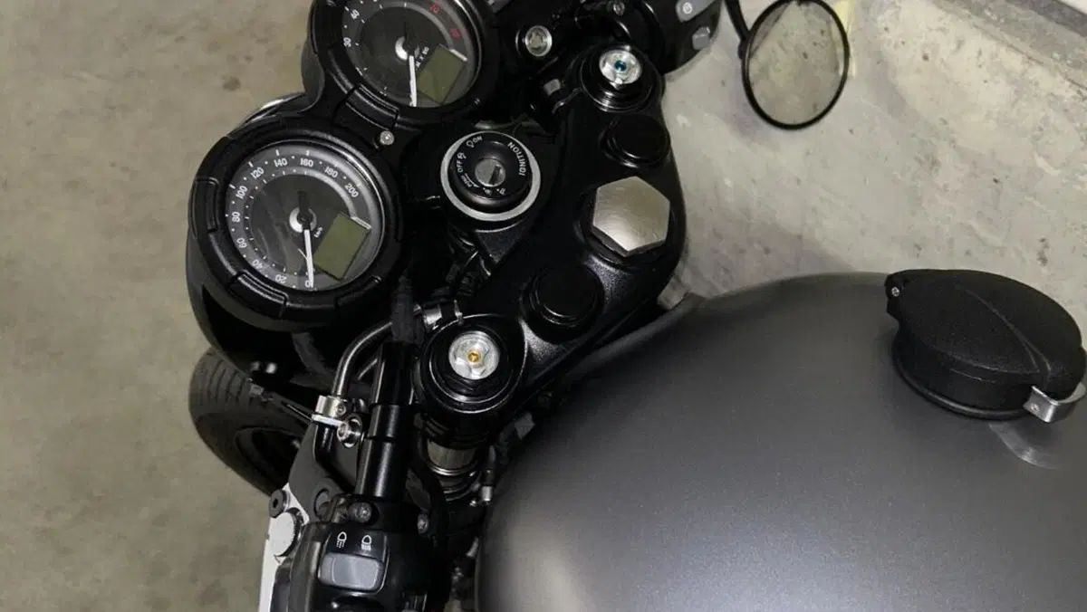 Triumph Bonneville T120 (2016 - 20)  (3)