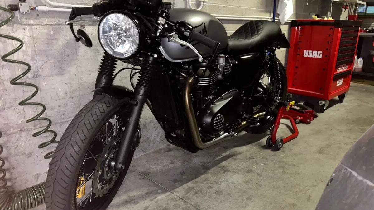 Triumph Bonneville T120 (2016 - 20)  (5)