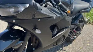 Yamaha YZF R6 (2003 - 04)  (4)
