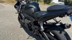 Yamaha YZF R6 (2003 - 04)  (8)