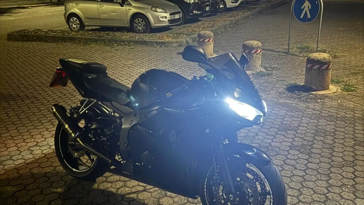 Yamaha YZF R6 (2003 - 04)  (15)
