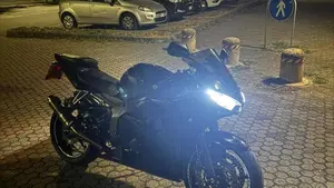 Yamaha YZF R6 (2003 - 04)  (15)