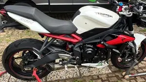 Triumph Street Triple R ABS (2013 - 17) 