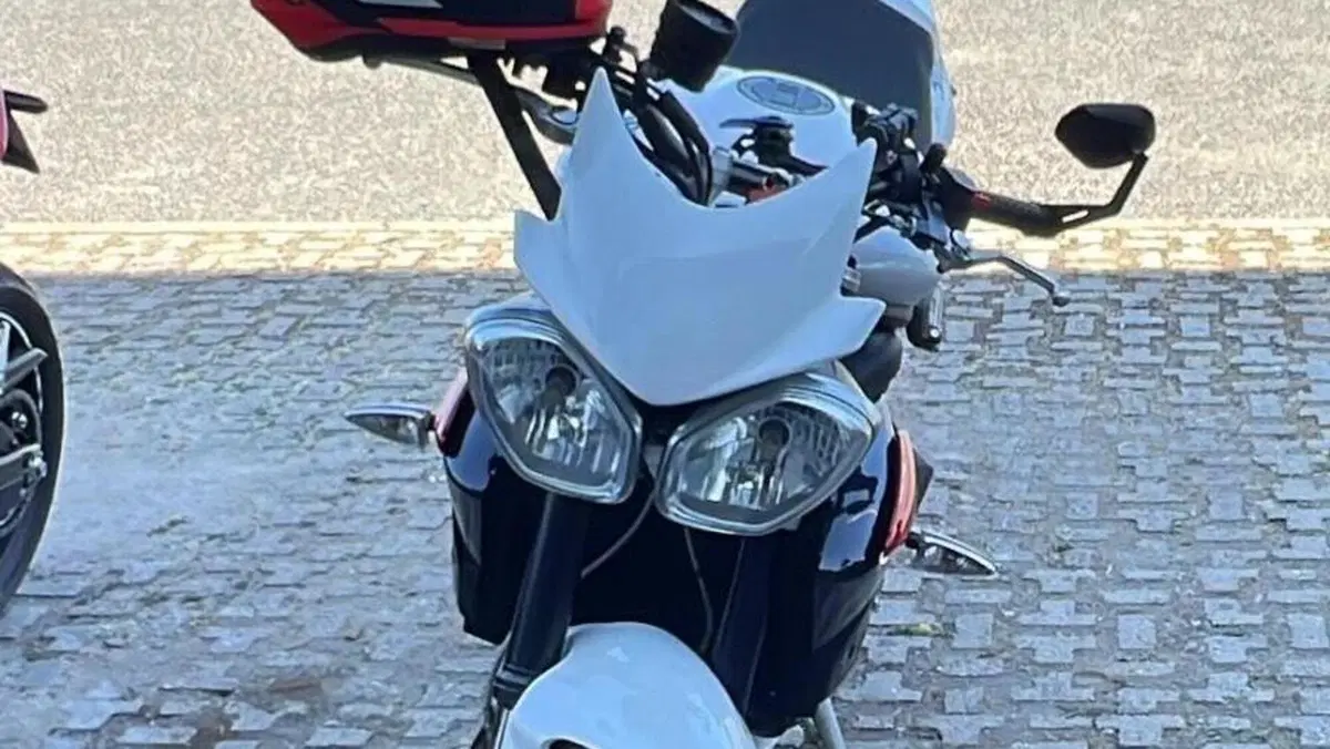 Triumph Street Triple R ABS (2013 - 17)  (3)