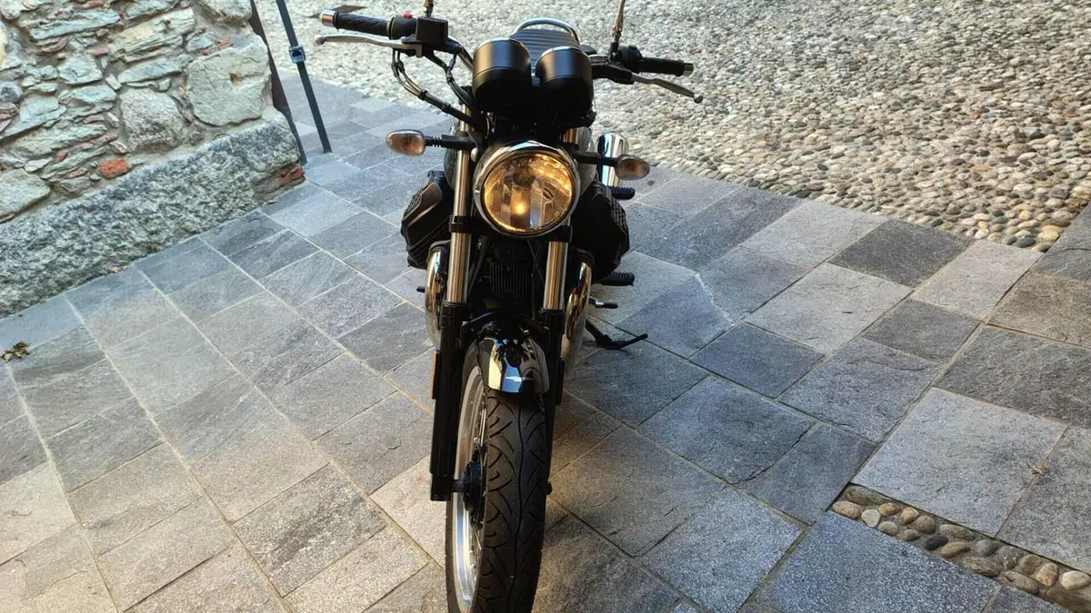 Moto Guzzi V7 III Special (2017 - 20)  (5)