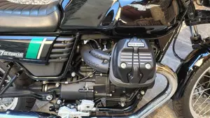 Moto Guzzi V7 III Special (2017 - 20)  (7)