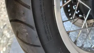 Moto Guzzi V7 III Special (2017 - 20)  (9)