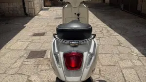 Vespa Sprint 50 (2021 - 24)  (4)