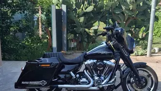Harley-Davidson 1690 Street Glide (2011 - 13) - FLHX usata
