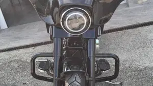 Harley-Davidson 1690 Street Glide (2011 - 13) - FLHX  (4)