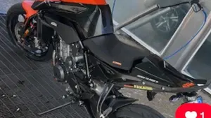 KTM 890 Duke (2021 - 23)  (4)
