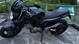 Suzuki Gladius 650 SFV ABS (2009 - 15) usata